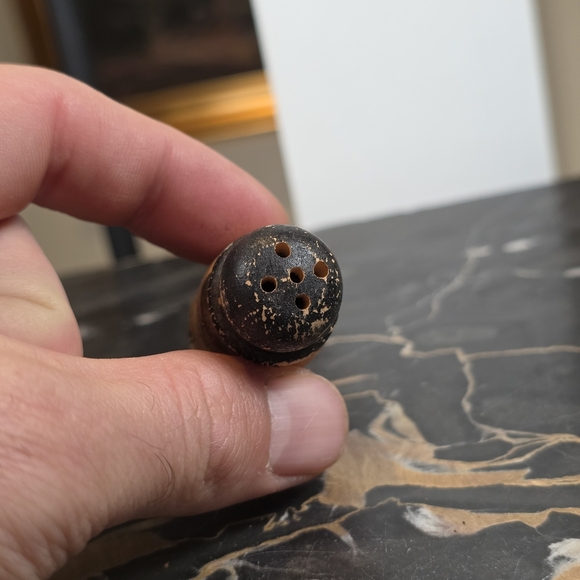 Vintage Figural Wood Man Single Salt Shaker w/ Bowler Hat Hand Painted Japan - Picture 8 of 10